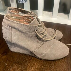 Toms wedge bootie